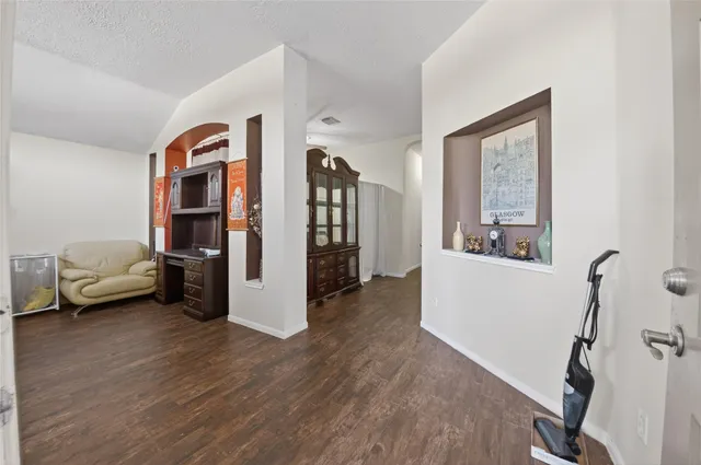 $275,000 | 21430 Meadowhill Drive, Spring, TX 77388