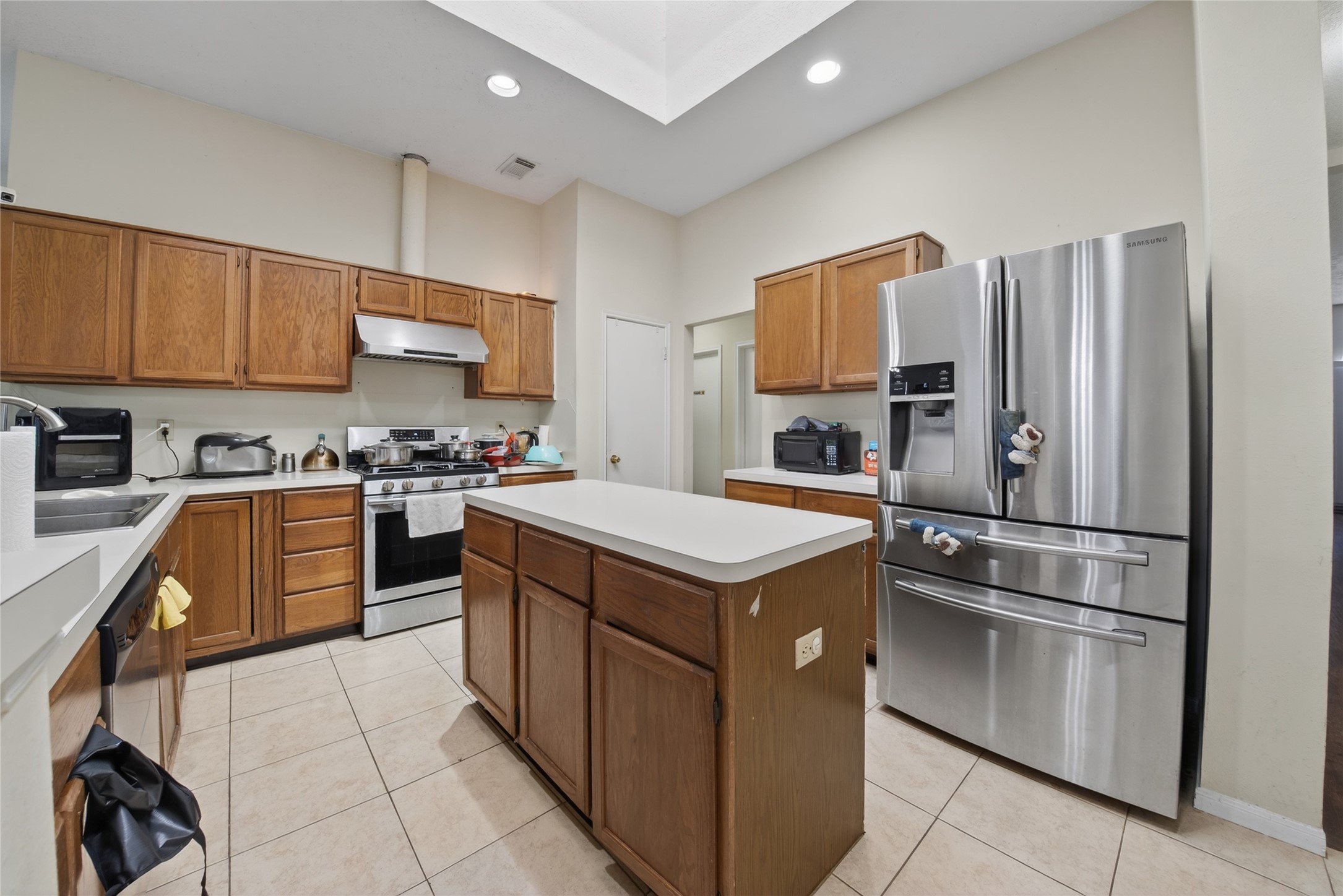 21430 Meadowhill Drive Spring, TX 77388 - Photo 7 of 14