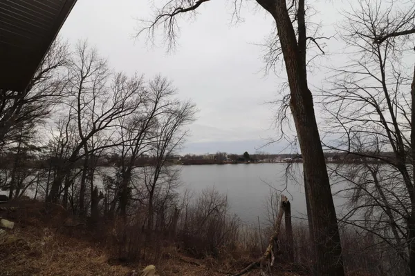 $750,000 | 31300 Oasis Road, Center City, MN 55012