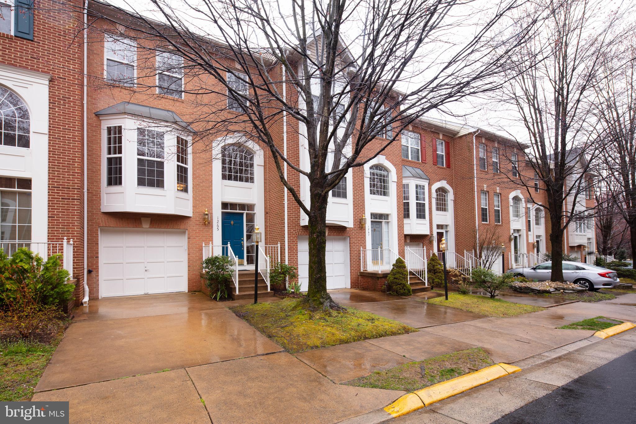 1265 Wild Hawthorn Way Reston, VA 20194 - Photo 3 of 56 Beautiful Brick Front Townhouse in North Reston