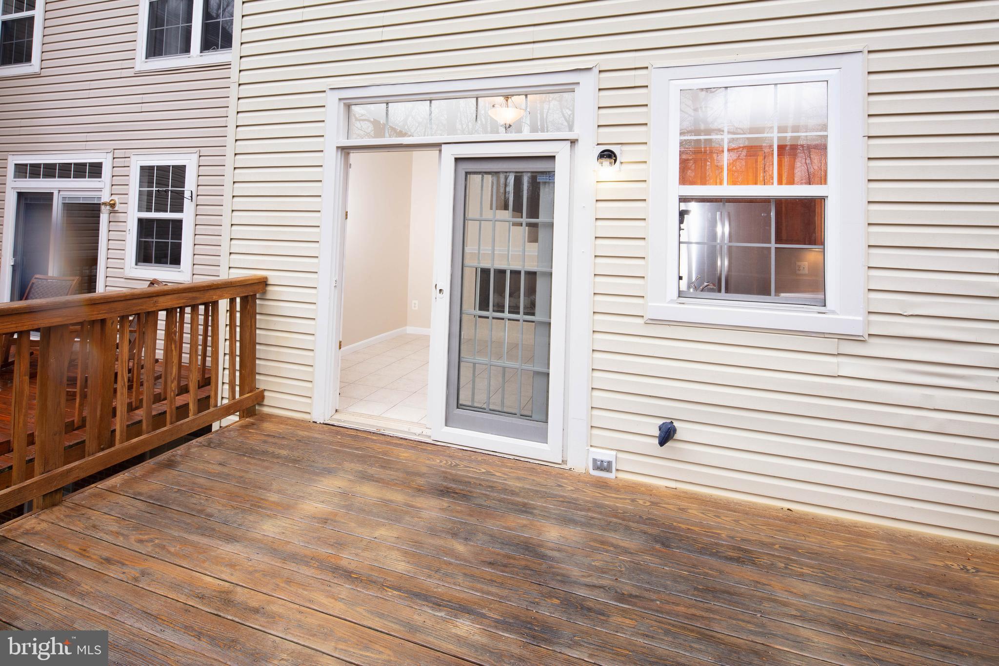1265 Wild Hawthorn Way Reston, VA 20194 - Photo 26 of 56 Deck