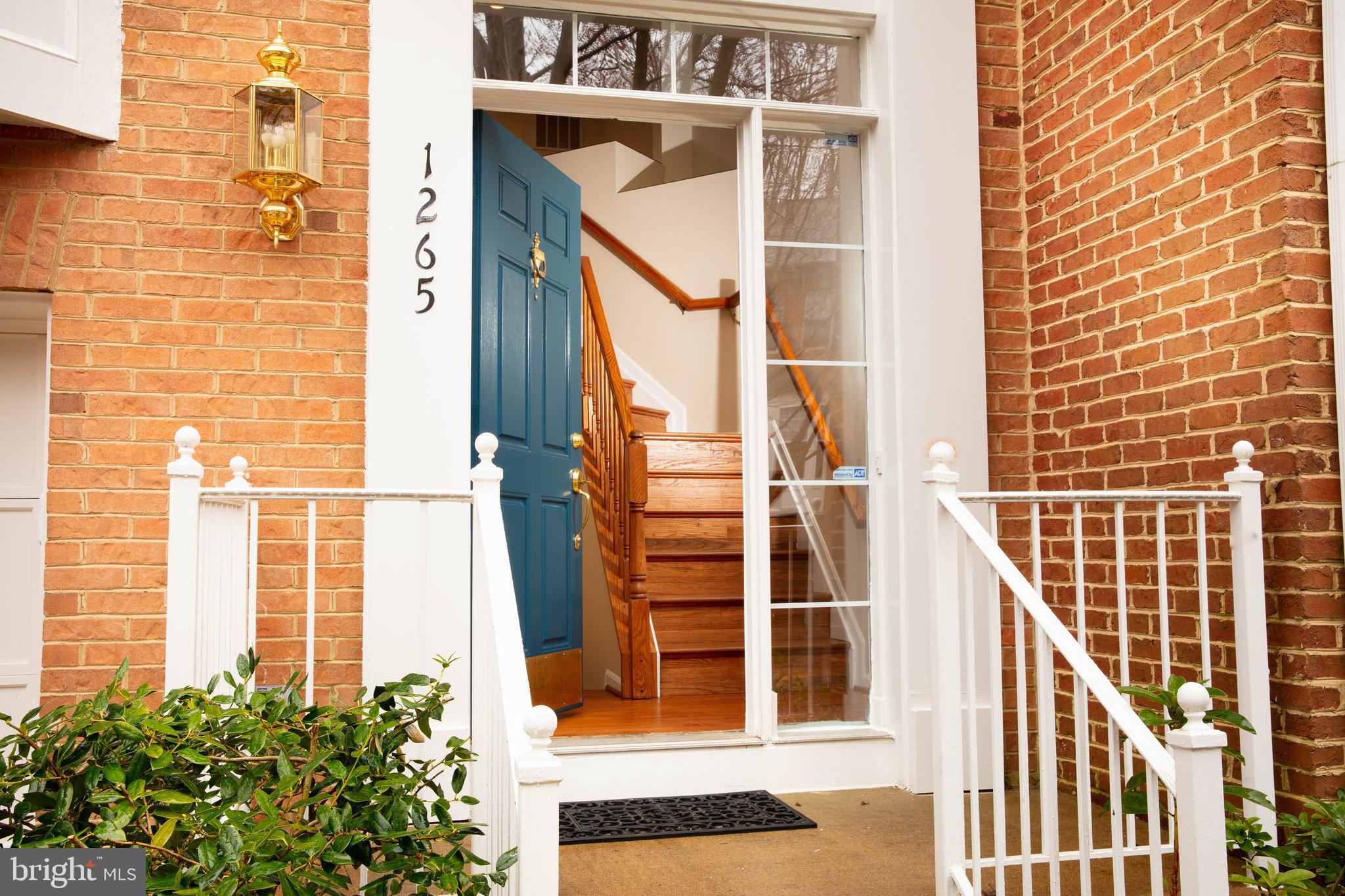 1265 Wild Hawthorn Way Reston, VA 20194 - Photo 6 of 56 Beautiful Brick Front Townhouse!