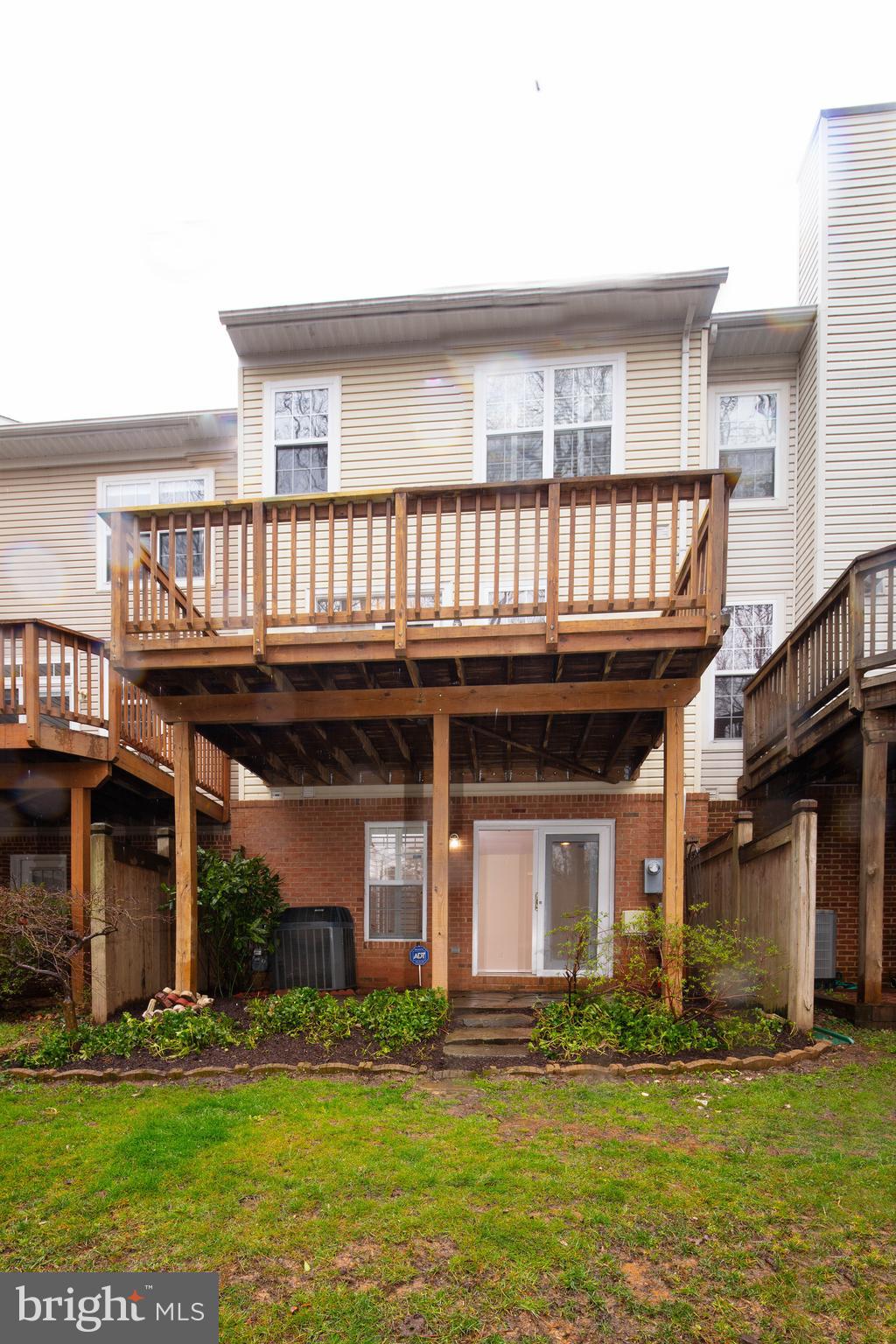 1265 Wild Hawthorn Way Reston, VA 20194 - Photo 56 of 56 Exterior Rear