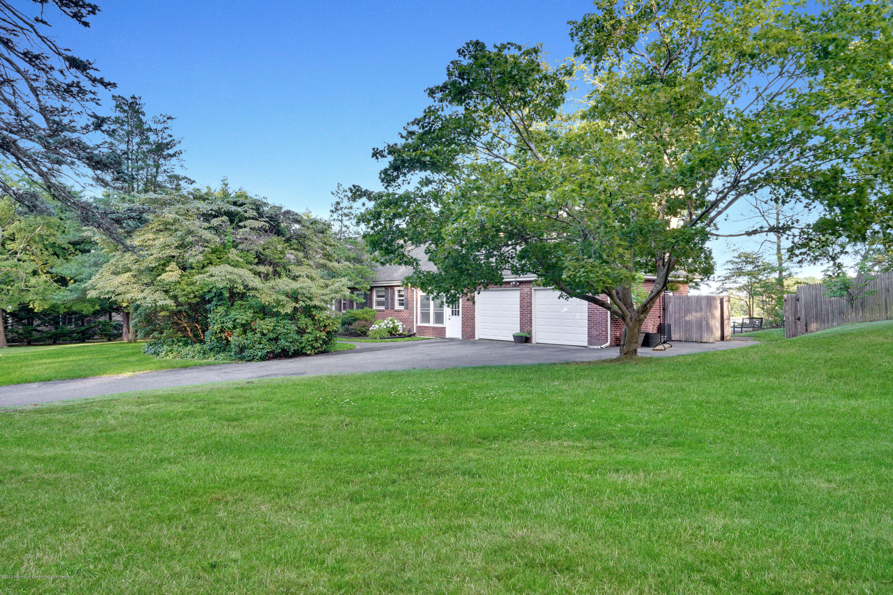 1008 Brainard Place Brielle, NJ 08730 - Photo 28 of 29 Side Yard