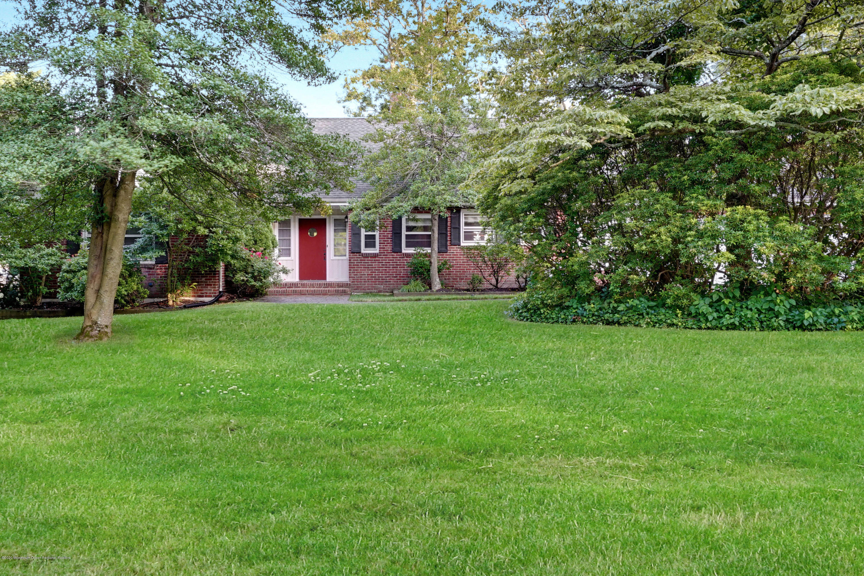 1008 Brainard Place Brielle, NJ 08730 - Photo 5 of 29 Front Door