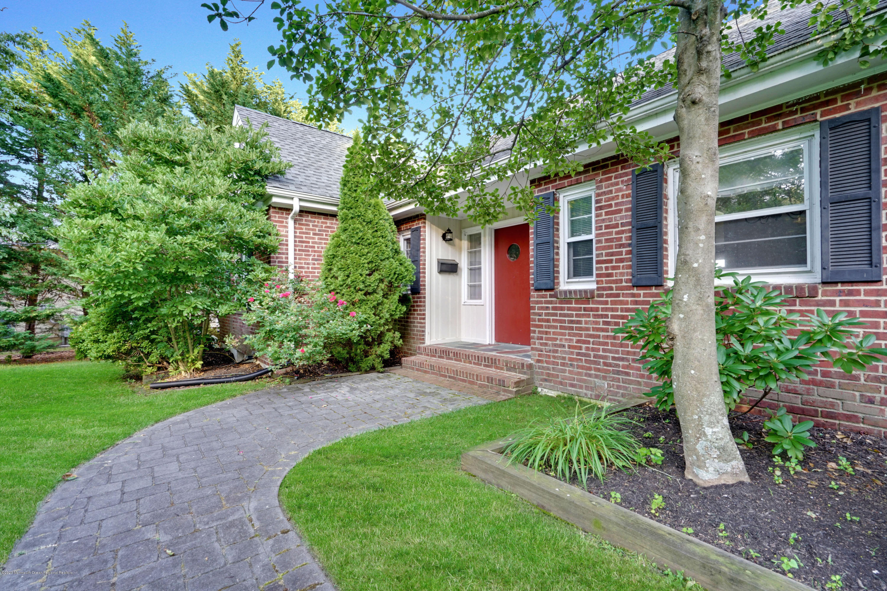 1008 Brainard Place Brielle, NJ 08730 - Photo 6 of 29 Red Door