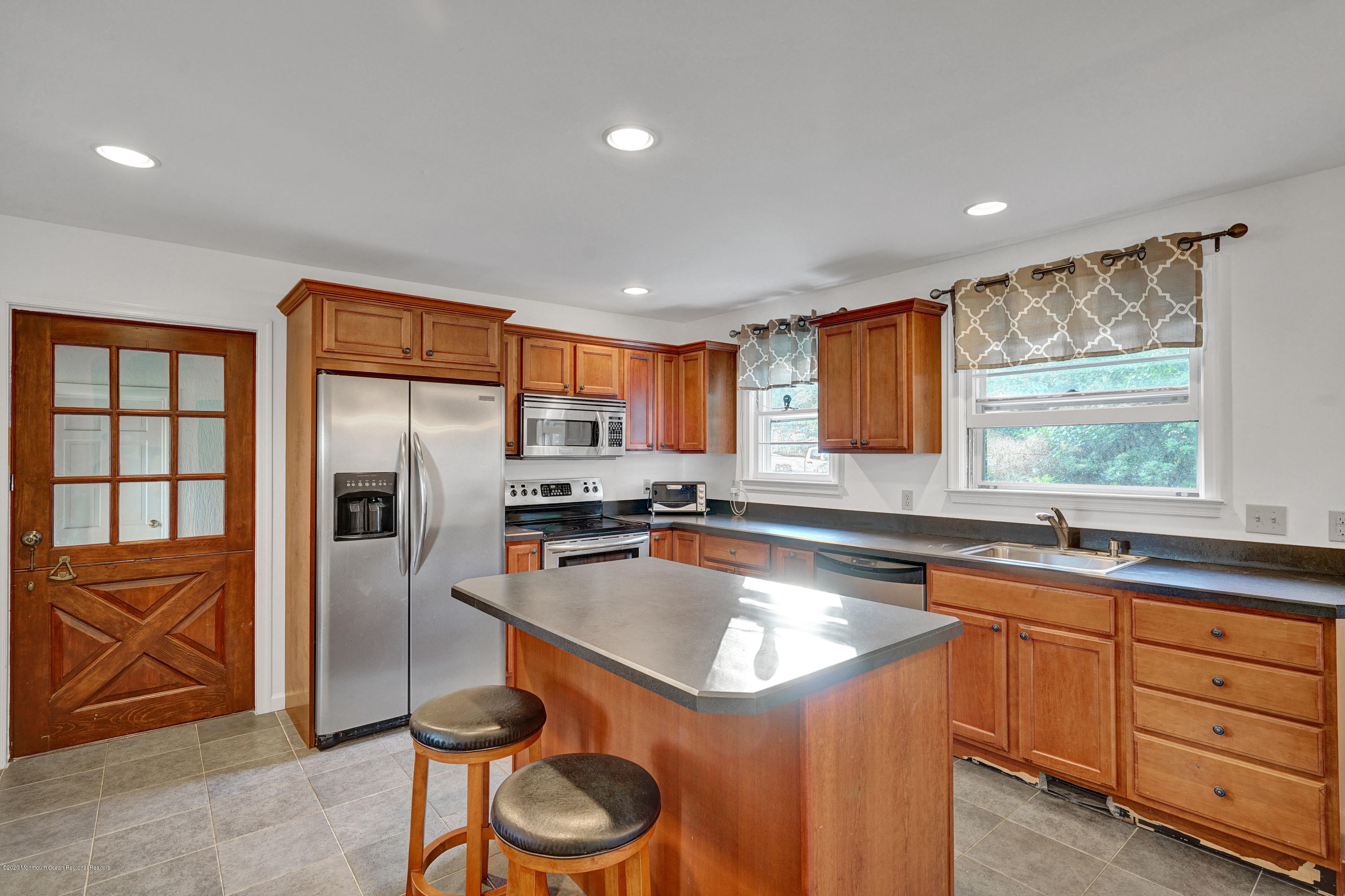 1008 Brainard Place Brielle, NJ 08730 - Photo 9 of 29 Kit Dutch Door