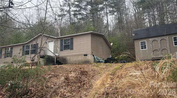 $130,000 | 190 Pinewood Knoll Drive, Hendersonville, NC 28739