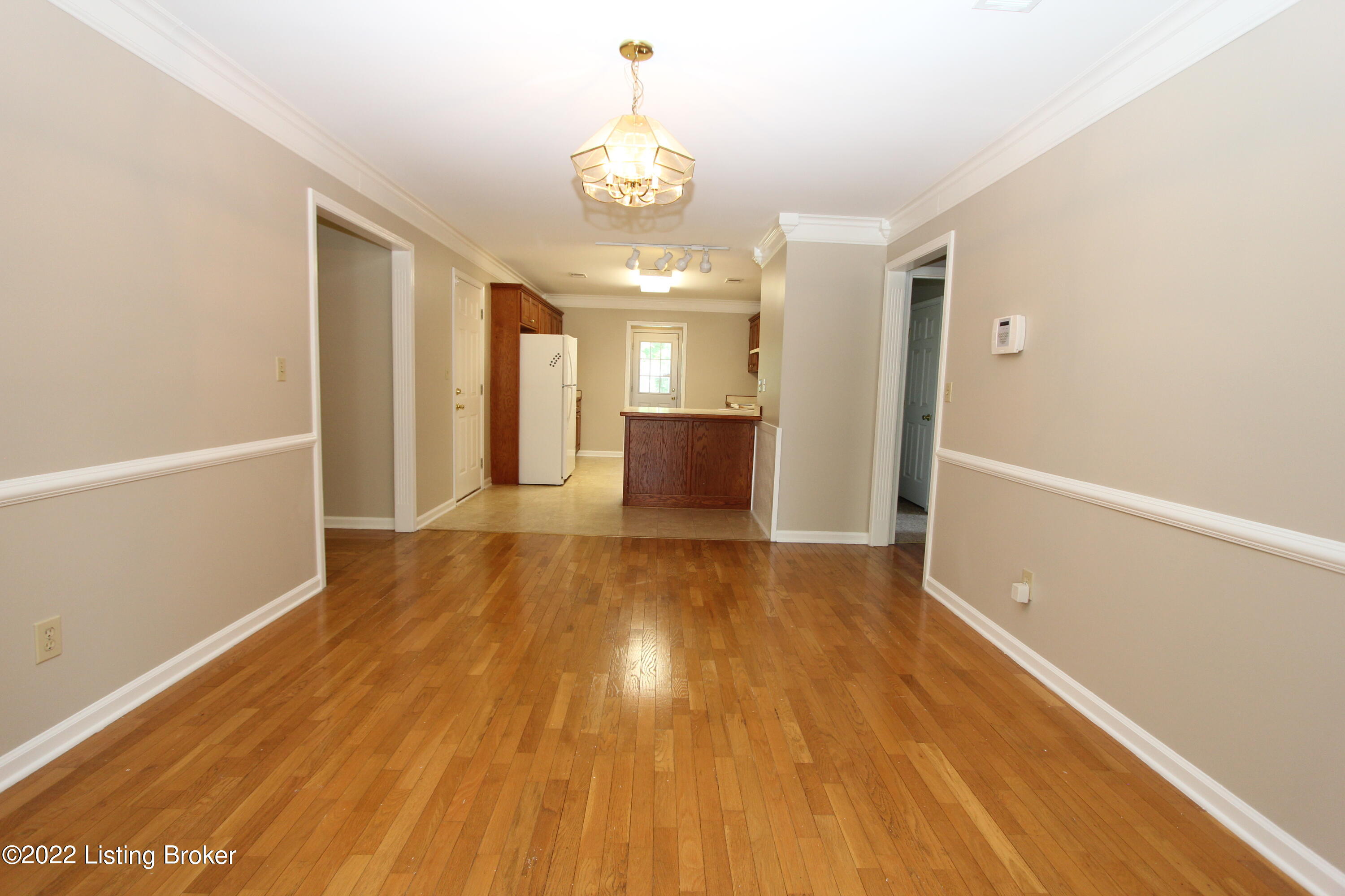 1421 Johnson Road Lawrenceburg, KY 40342 - Photo 6 of 26 Dining Area (2)