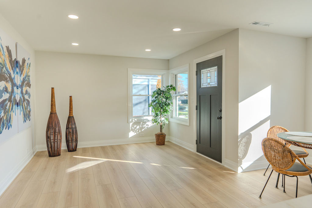 6964 West Cleveland Street Niles, IL 60714 - Photo 5 of 18 a view of a room with gym equipment