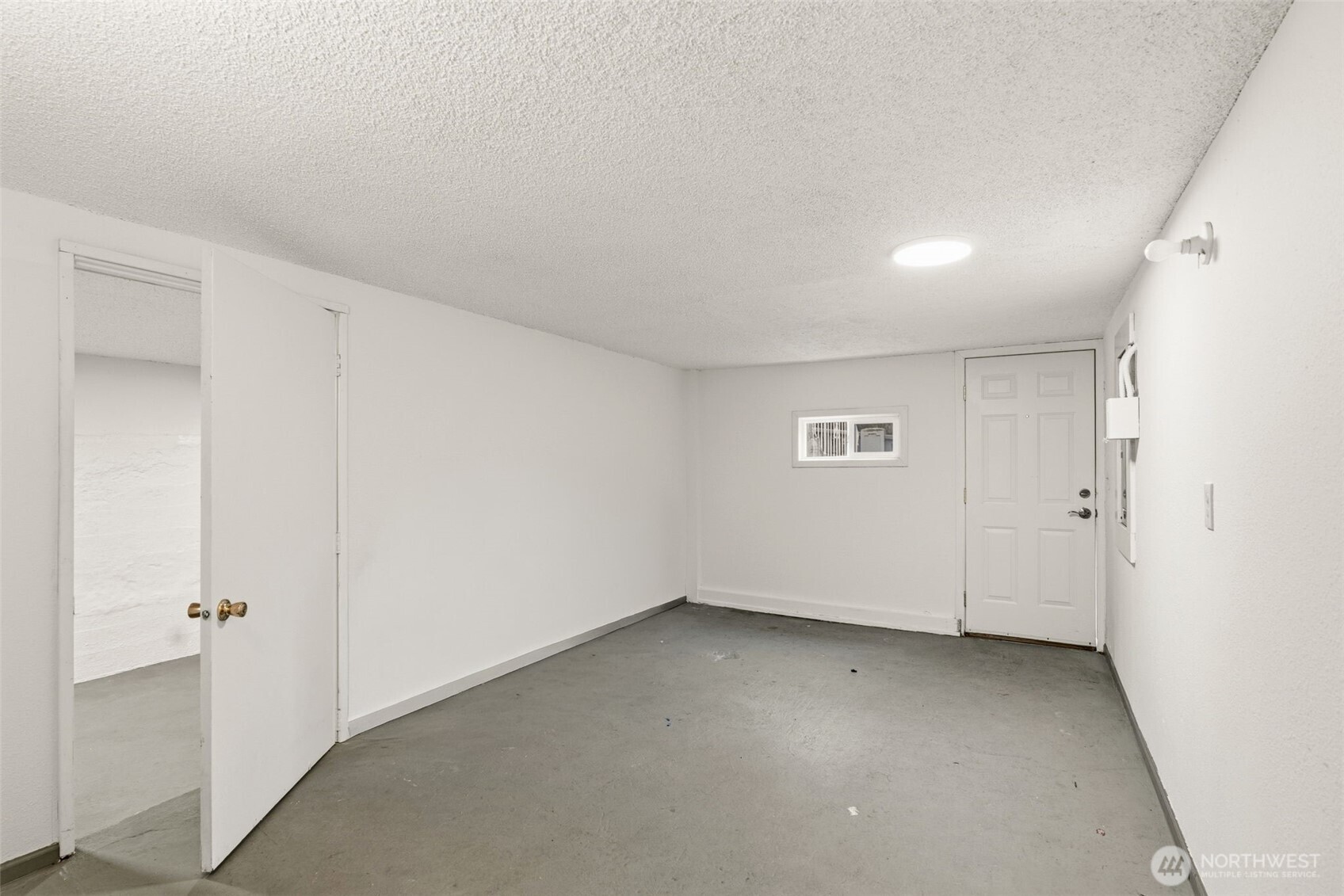 921 North 50th Street Seattle, WA 98103 - Photo 28 of 32