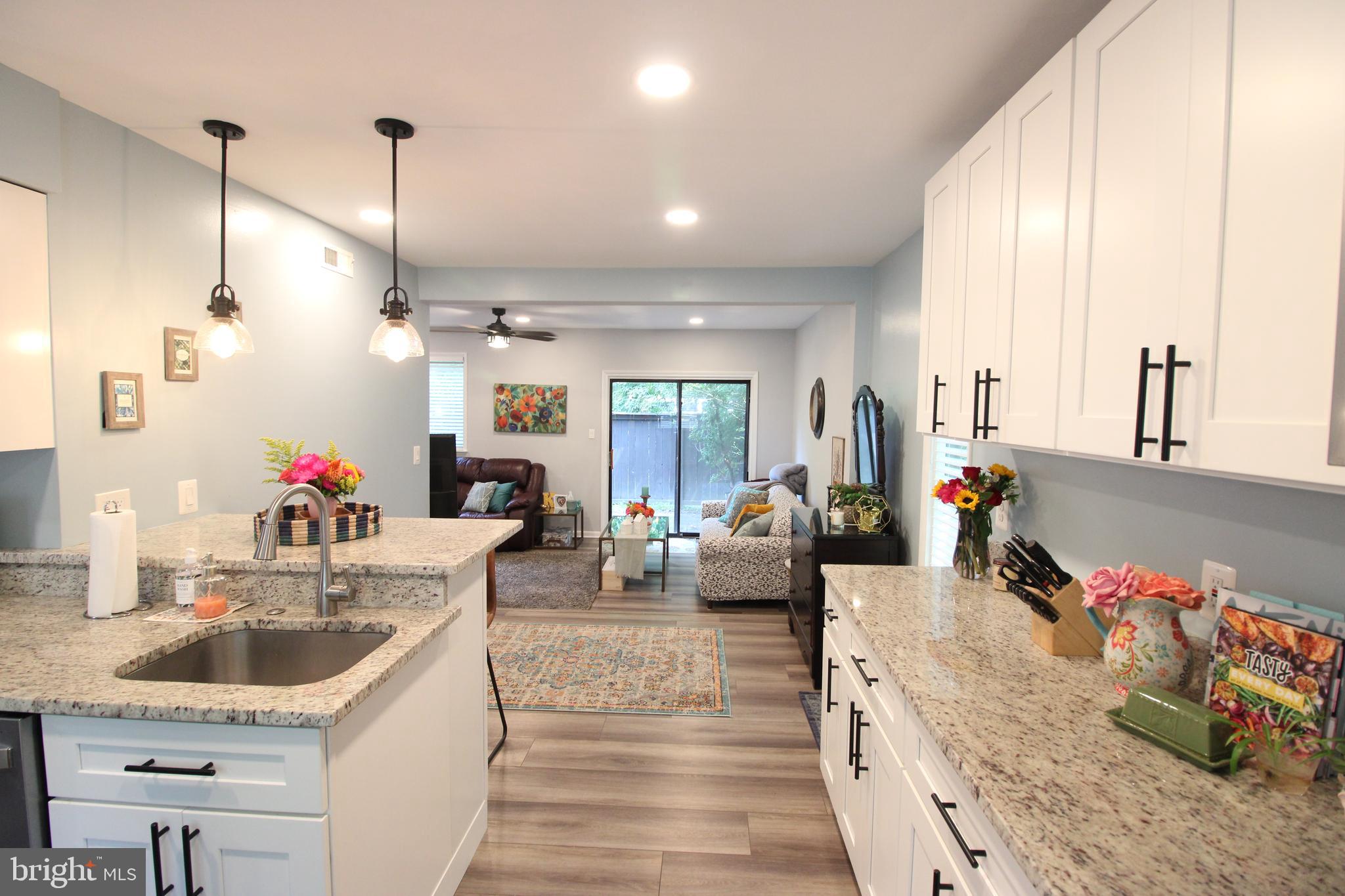 2450 Cloudcroft Square Reston, VA 20191 - Photo 5 of 21 Gallery Image 5