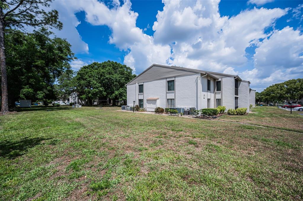 2600 Pine Ridge Way South, Unit A2 Palm Harbor, FL 34684 - Photo 37 of 86