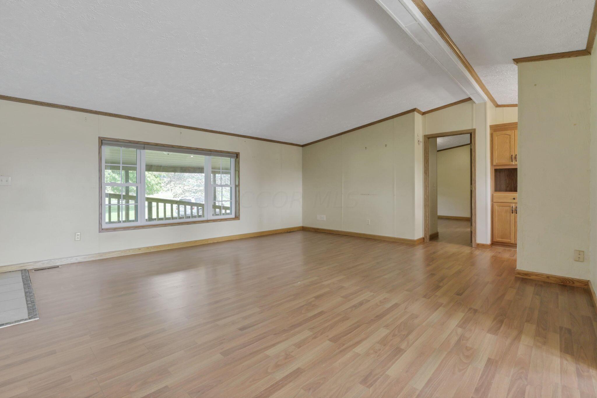 13055 Cooksey Road Utica, OH 43080 - Photo 15 of 84 Living Room