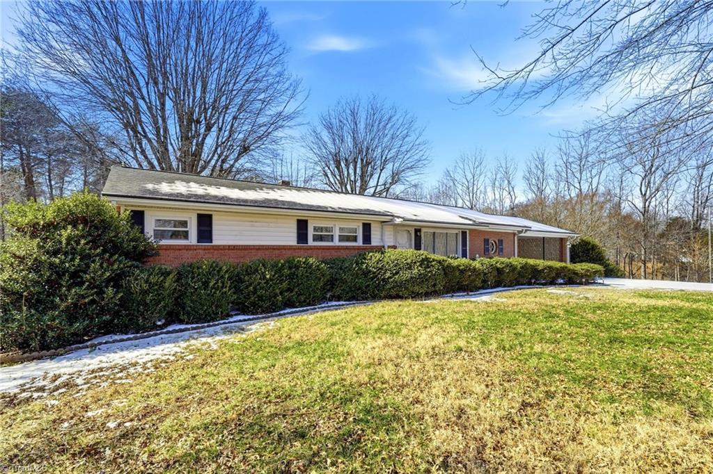 134 Grady Road Reidsville, NC 27320 - Photo 3 of 45