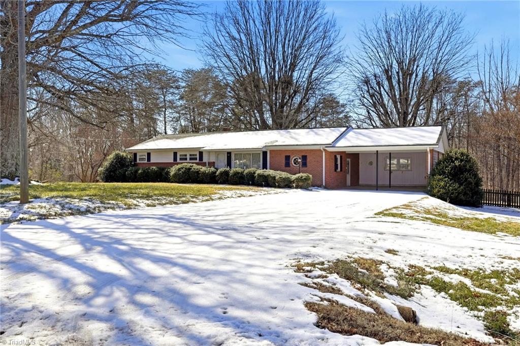 134 Grady Road Reidsville, NC 27320 - Photo 4 of 45