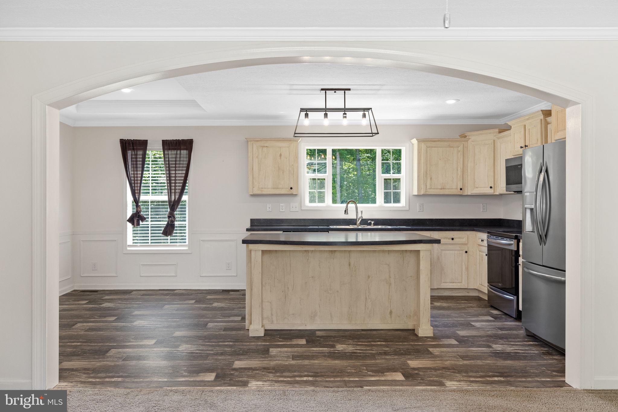 2730 Oakland Road Louisa, VA 23093 - Photo 3 of 41 Kitchen and dining area