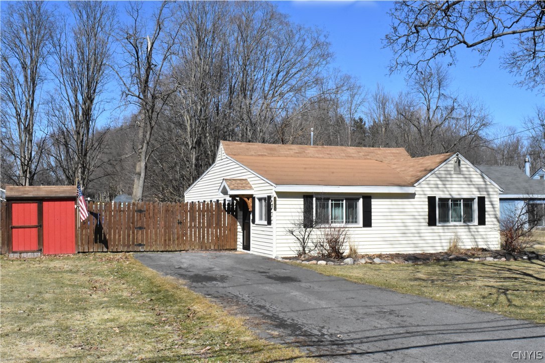 4069 Elmcrest Road Clay, NY 13090 - Photo 1 of 1 Gallery Image 1