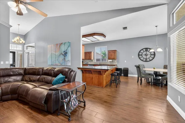 $700,000 | 1994 North Cherry Lane, Clovis, CA 93619