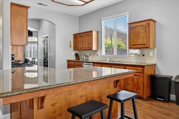 $700,000 | 1994 North Cherry Lane, Clovis, CA 93619