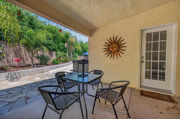 $700,000 | 1994 North Cherry Lane, Clovis, CA 93619