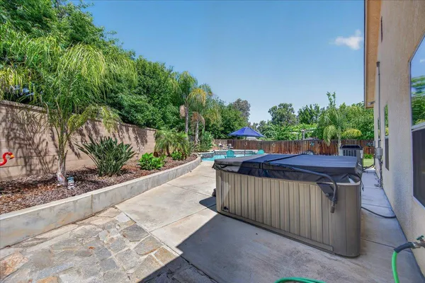 $700,000 | 1994 North Cherry Lane, Clovis, CA 93619