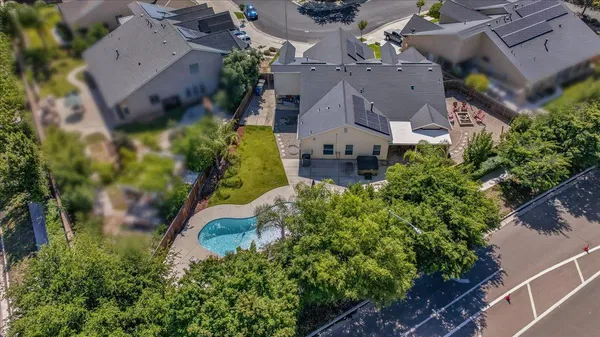 $700,000 | 1994 North Cherry Lane, Clovis, CA 93619