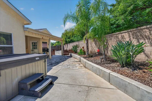 $700,000 | 1994 North Cherry Lane, Clovis, CA 93619