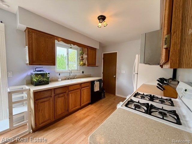 1010 State Road Fenton, MI 48430 - Photo 12 of 27 Gallery Image 12