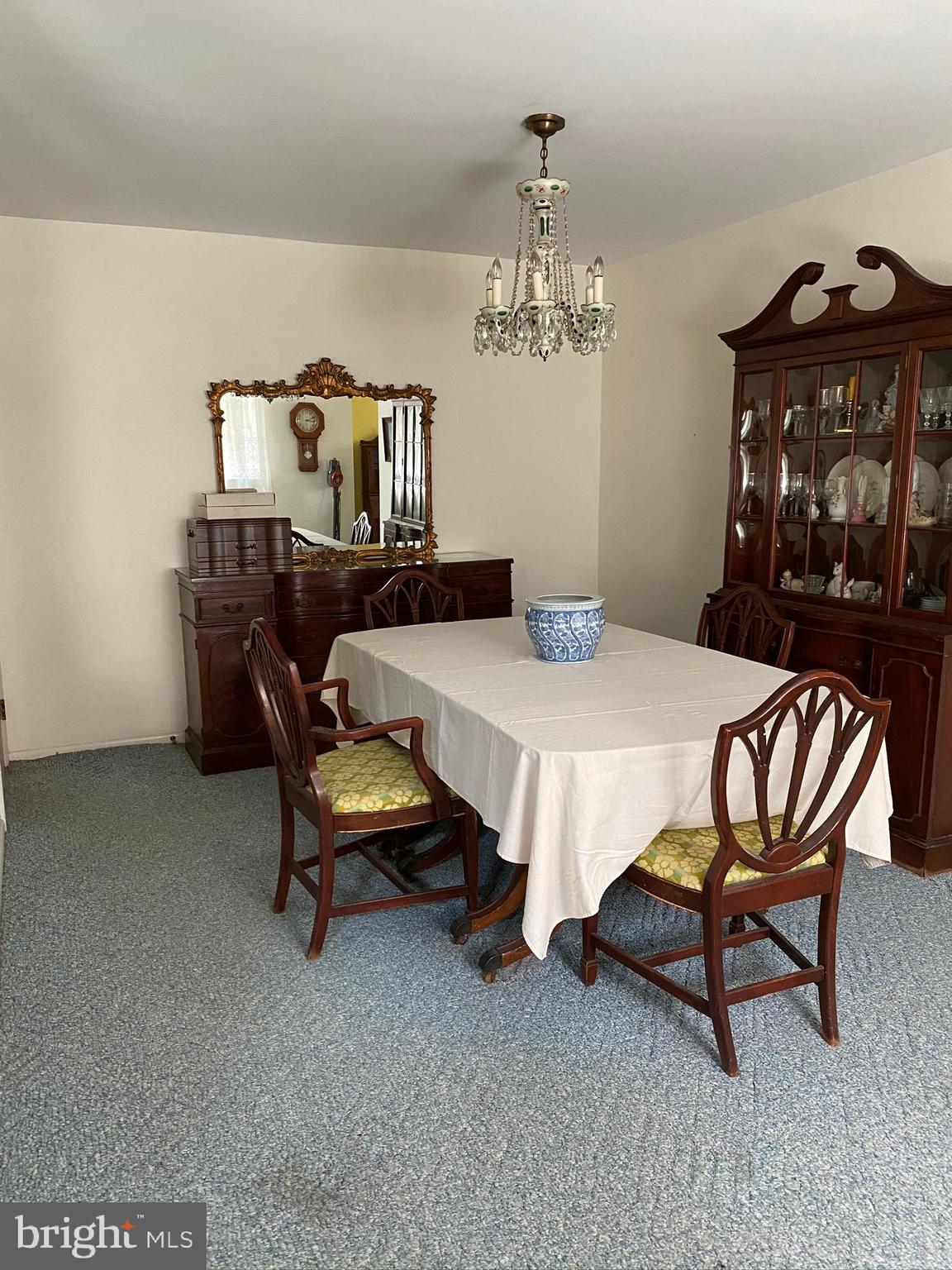 9120 Springview Road Philadelphia, PA 19115 - Photo 9 of 33 Gallery Image 9