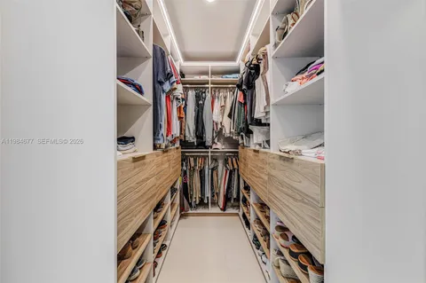 $2,575,000 | 905 Fairway Drive, Miami Beach, FL 33141