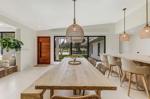 $2,575,000 | 905 Fairway Drive, Miami Beach, FL 33141