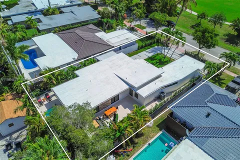 $2,575,000 | 905 Fairway Drive, Miami Beach, FL 33141
