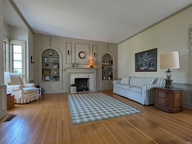 $189,900 | 314 South 6th Street, Vincennes, IN 47591