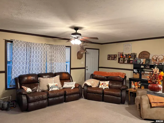 $90,000 | 6874 White Walnut Road, Pinckneyville, IL 62274