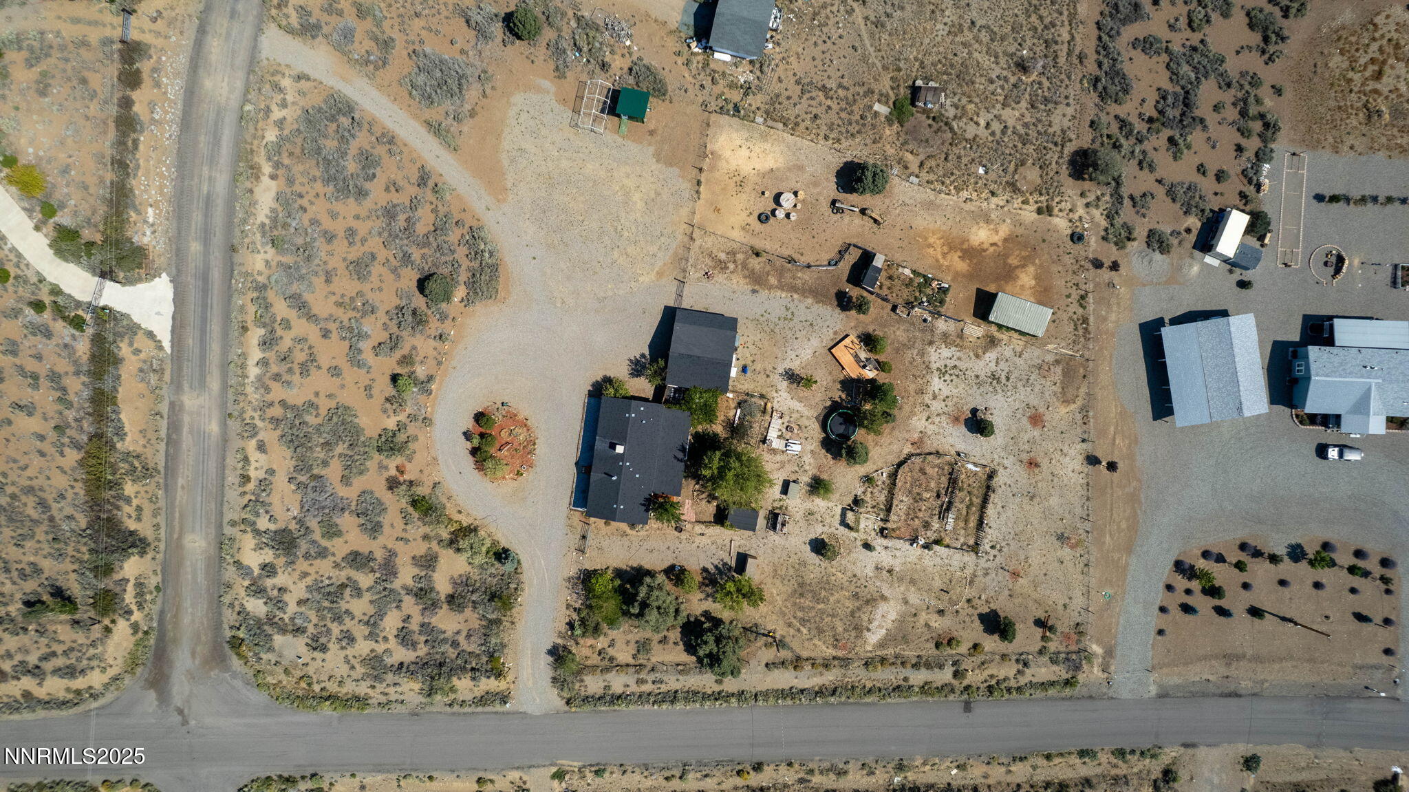 1535 Topaz Ranch Drive Topaz Ranch Estates, NV 89444 - Photo 4 of 38 a bathroom with a shower