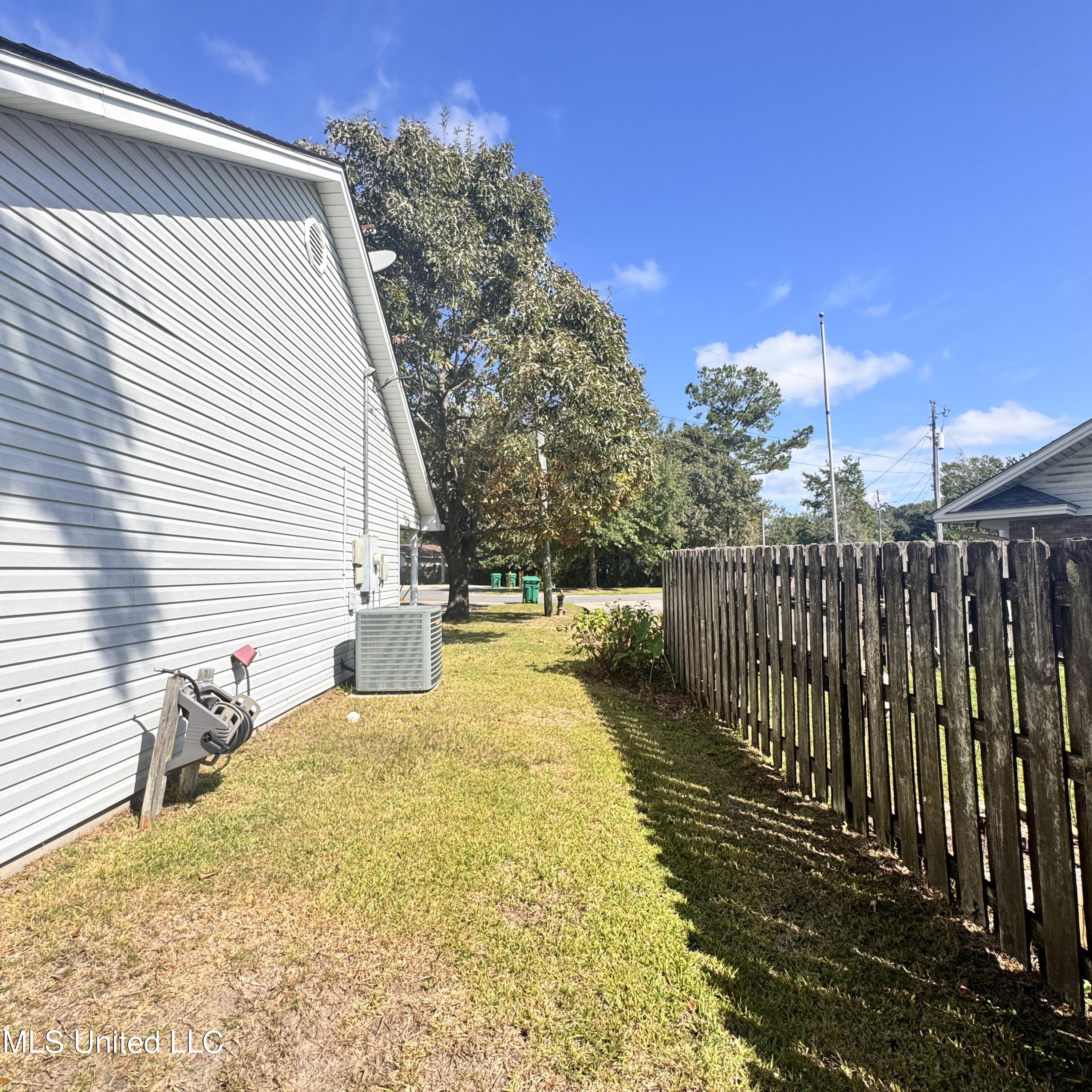 7828 Koko Place Diamondhead, MS 39525 - Photo 22 of 26 IMG_2585