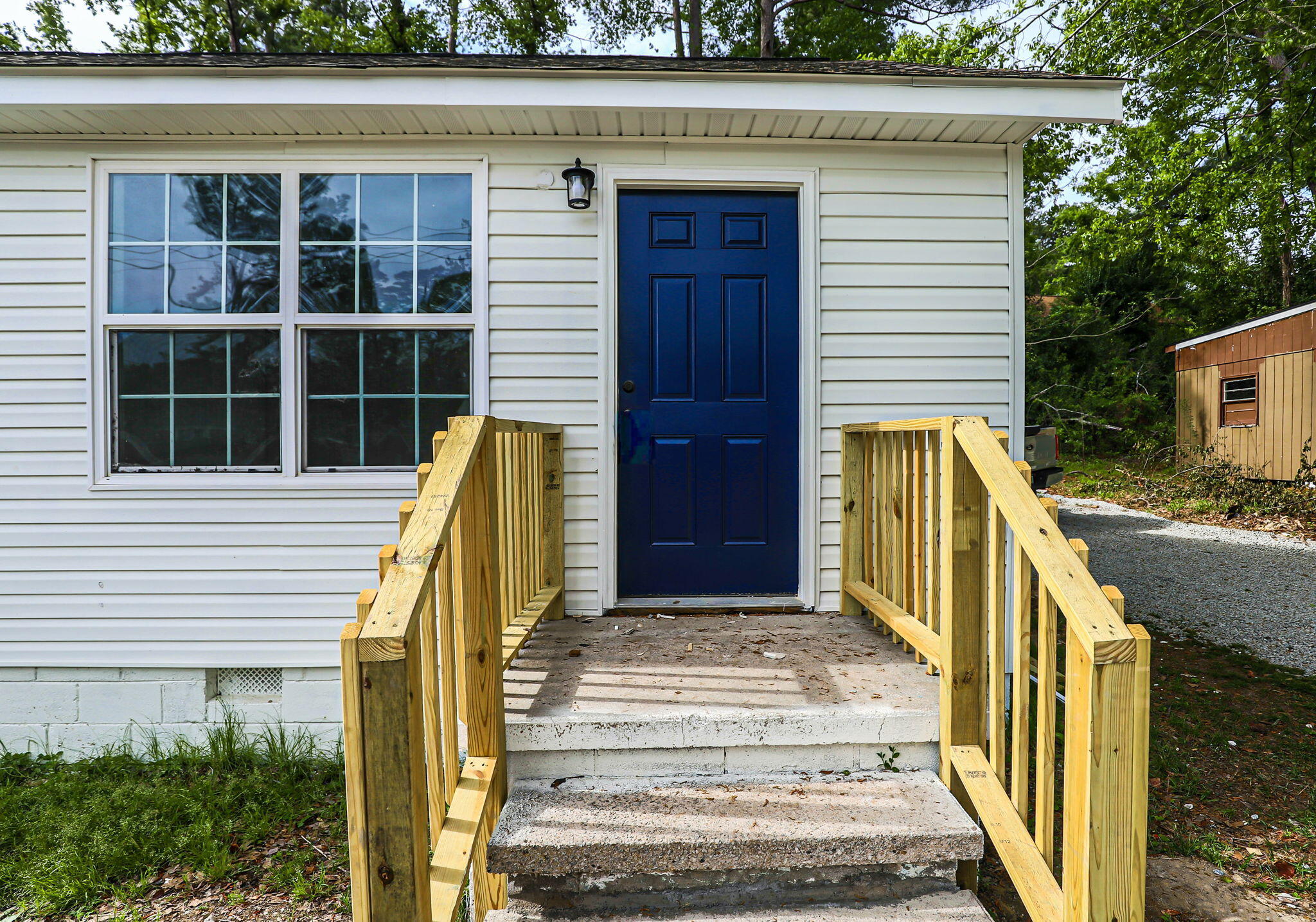 2438 Lumpkin Road Augusta, GA 30906 - Photo 4 of 25 4-web-or-mls-18-IMG_6973