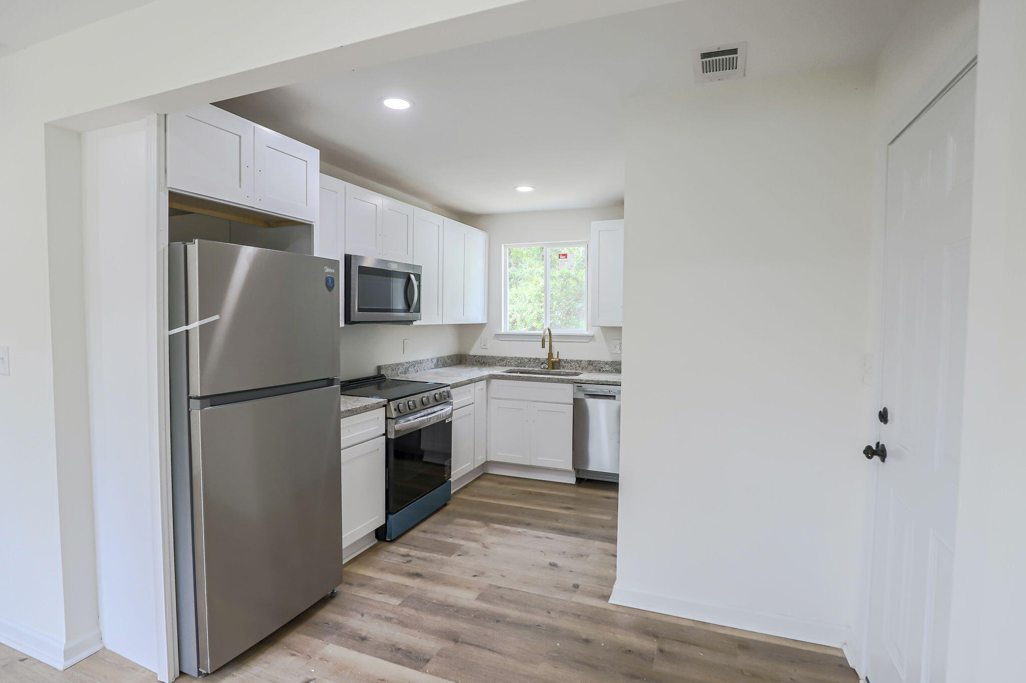 2438 Lumpkin Road Augusta, GA 30906 - Photo 8 of 25 8-web-or-mls-6-IMG_6958