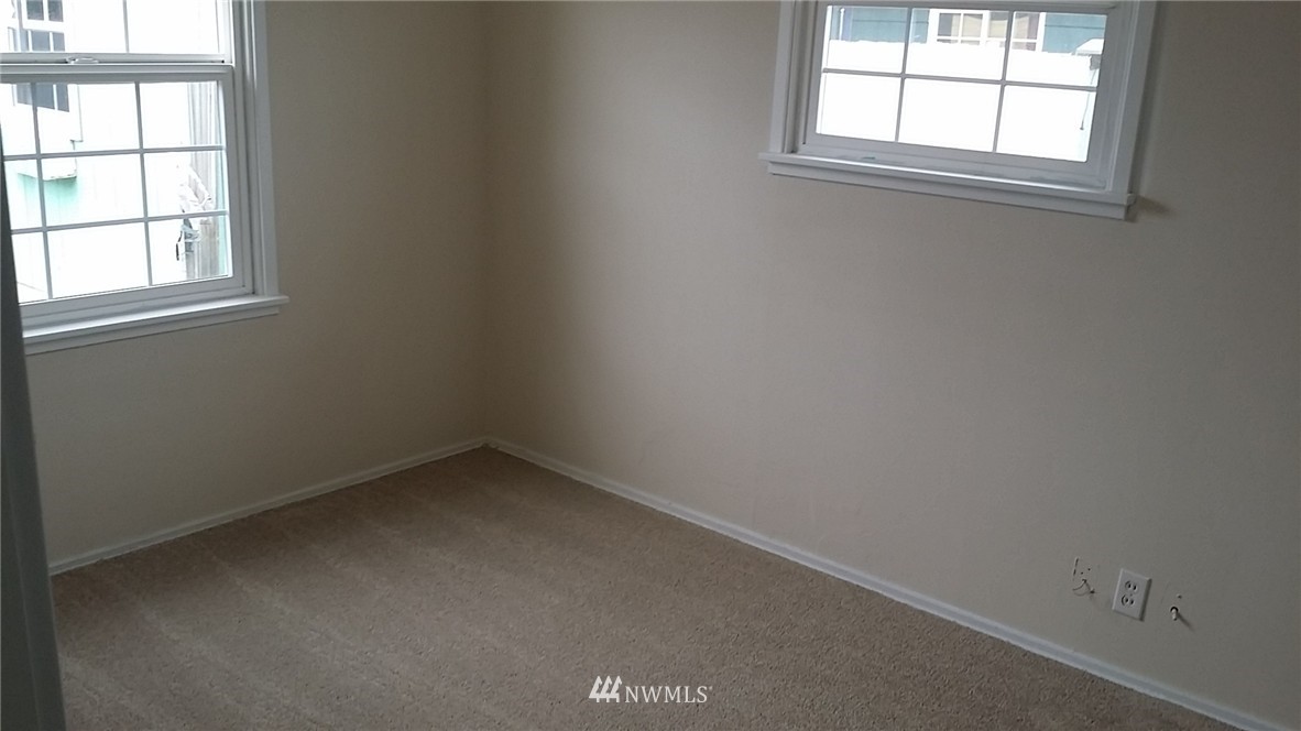 3229 Robin Avenue Bremerton, WA 98310 - Photo 13 of 14 Gallery Image 13