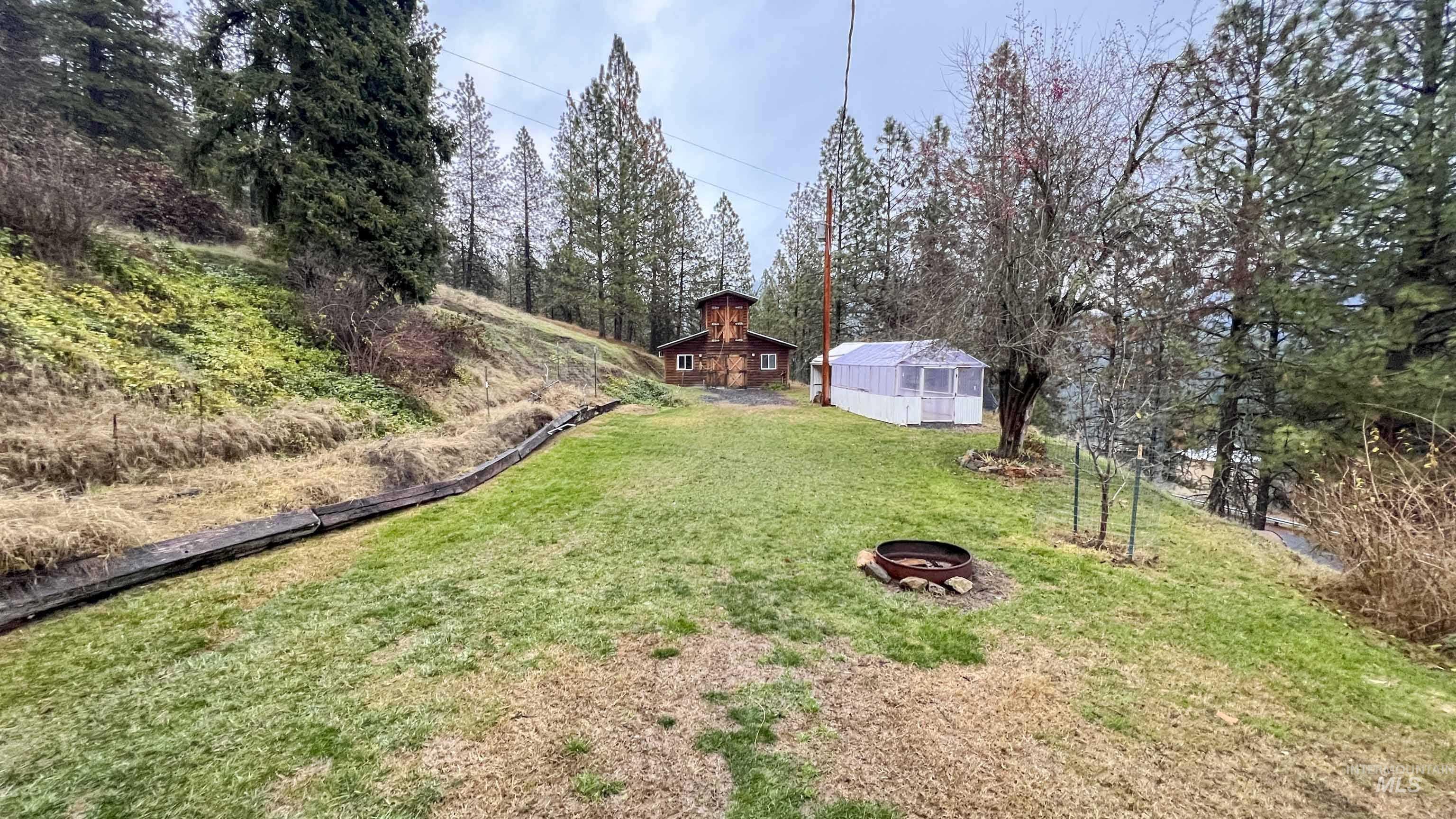 719 Viewpoint Road Lenore, ID 83541 - Photo 16 of 45