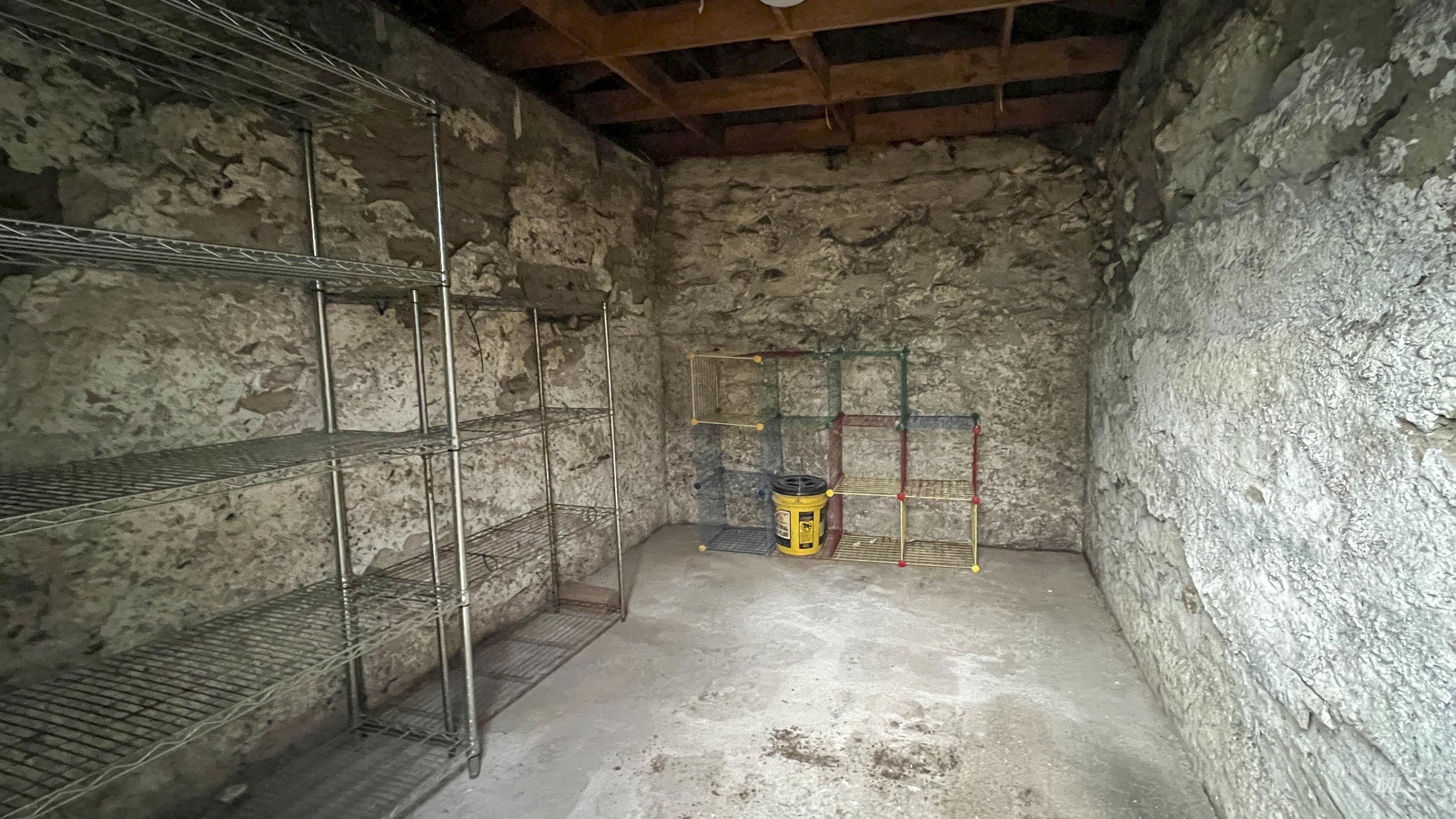 719 Viewpoint Road Lenore, ID 83541 - Photo 22 of 45