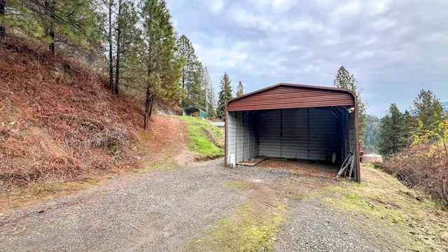 $415,000 | 719 Viewpoint Road, Lenore, ID 83541