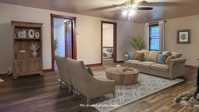 $415,000 | 719 Viewpoint Road, Lenore, ID 83541