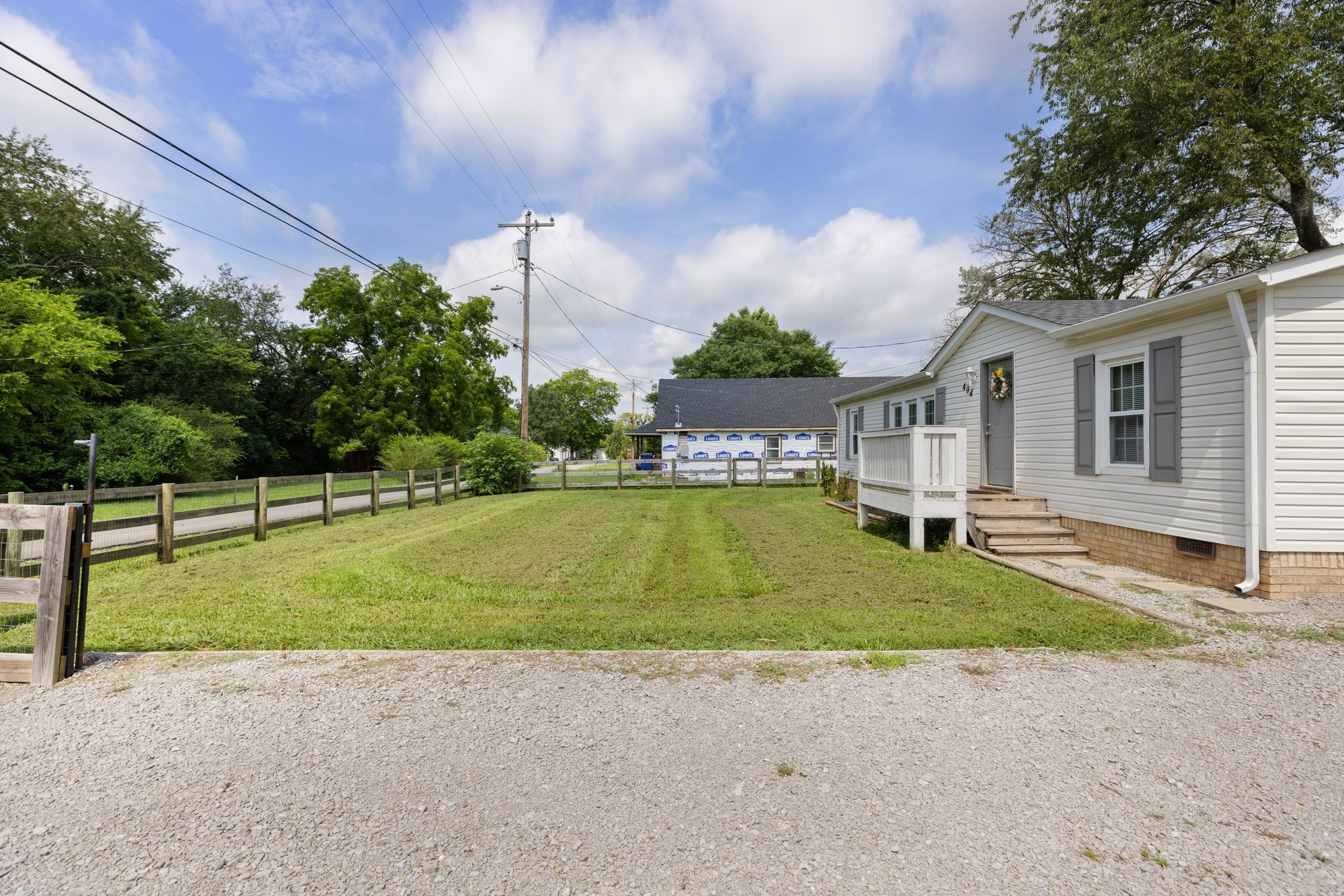 404 Broadview Street Chapel Hill, TN 37034 - Photo 19 of 21 a view of a house with entertaining space and a small yard