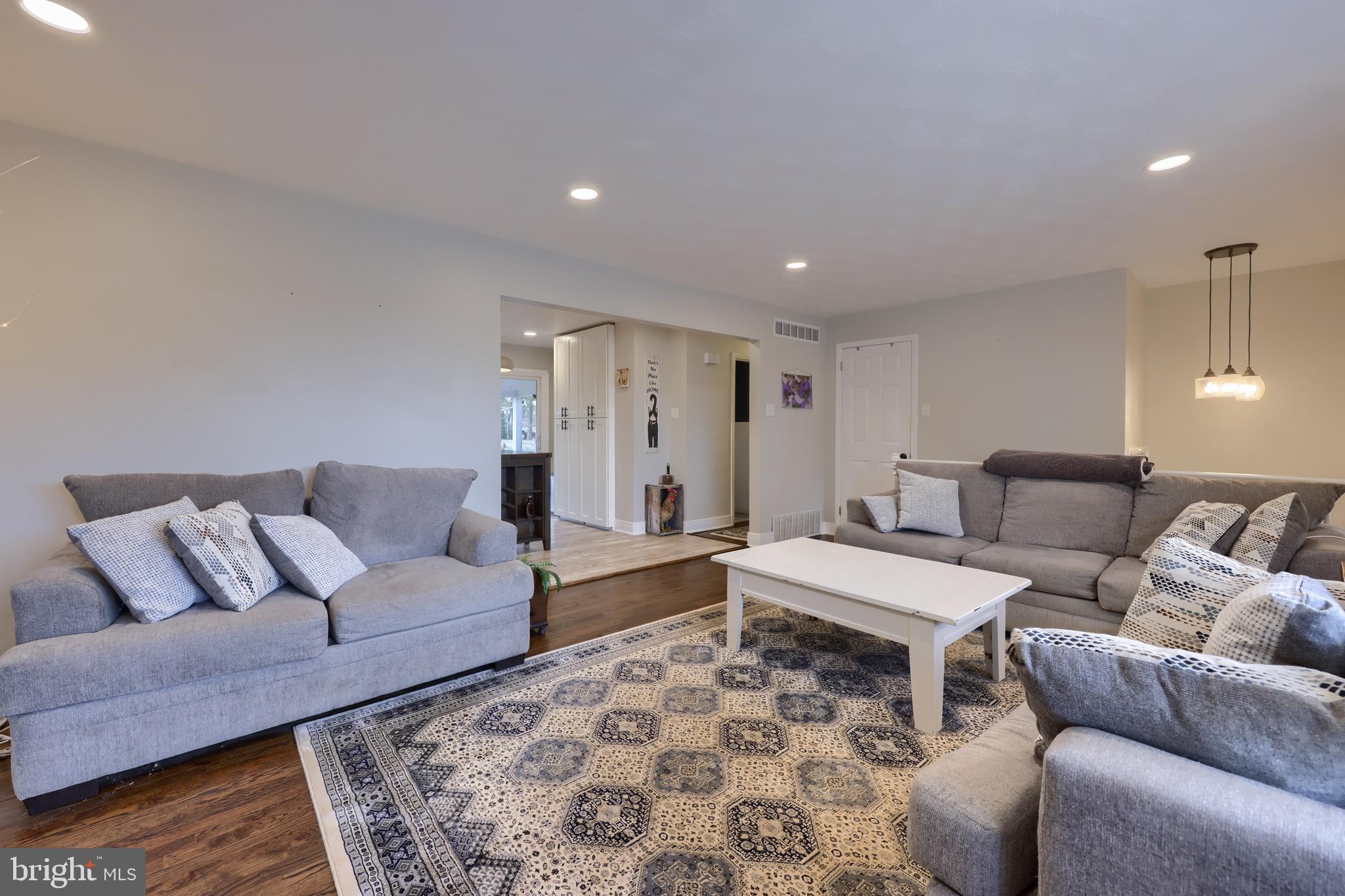 808 Poff Road York, PA 17406 - Photo 8 of 33 Gallery Image 8