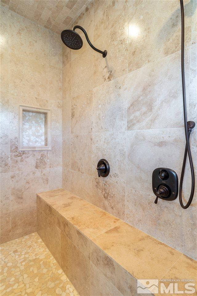 15000 North Red Rock Road Reno, NV 89508 - Photo 15 of 25 a bathroom with a tub