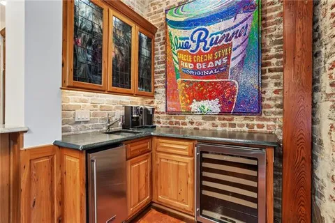 $749,000 | 840 Tchoupitoulas Street, Unit 213, New Orleans, LA 70130