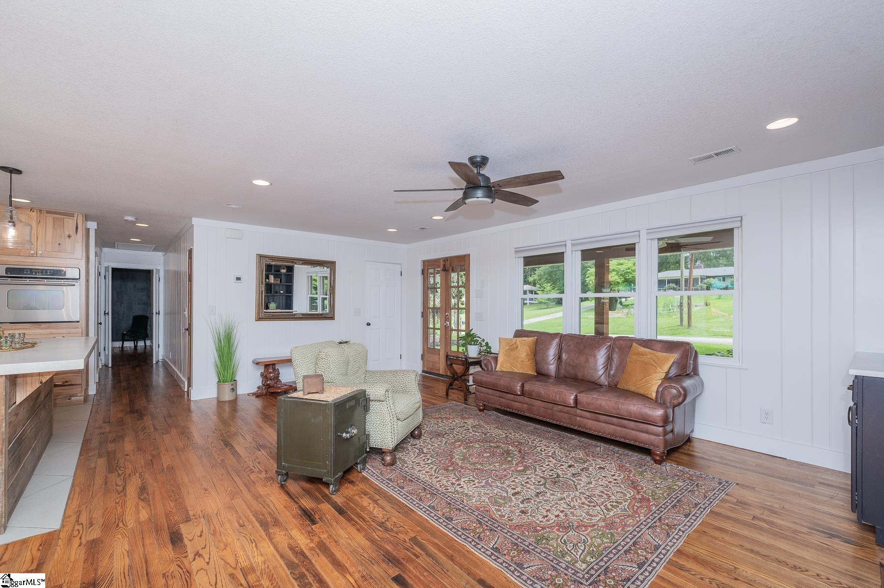508 Forest Drive Landrum, SC 29356 - Photo 8 of 48