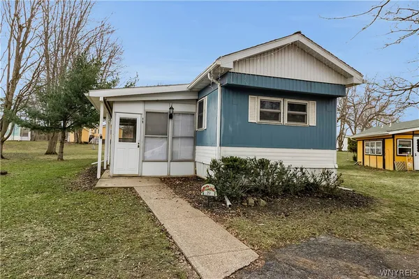 $74,900 | 19 Lakewood Village, Shelby, NY 14103